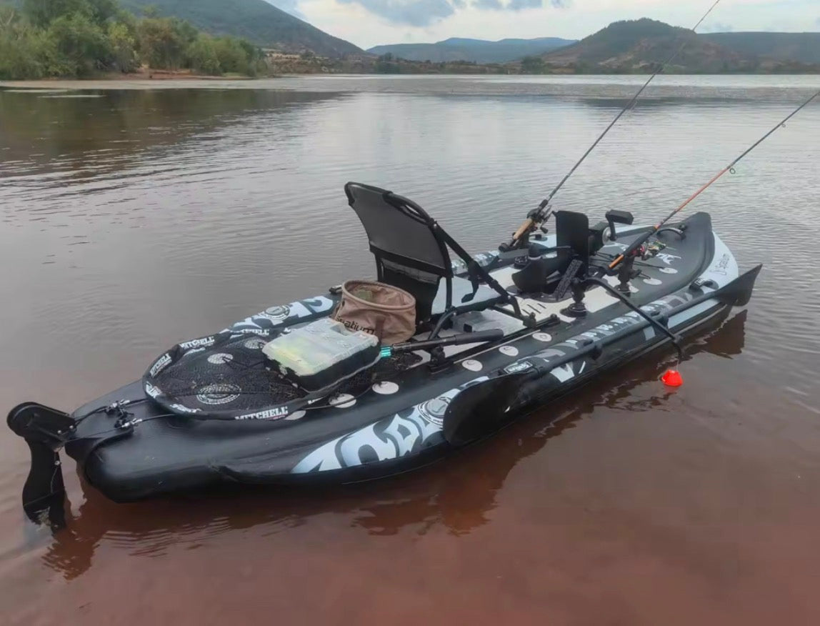 Premium Angelkajak Padelantrieb aufblasbar / Tusker ink. Zubehör Angelsub