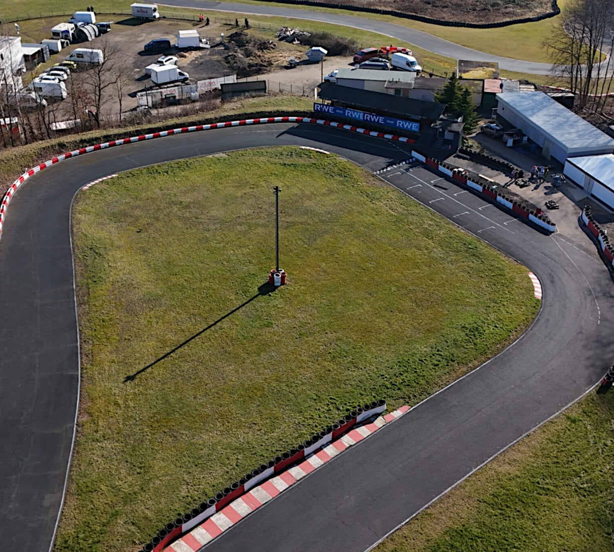 Pitbike Trackday by Raceworld Kerpen Manheim Fahrtraining