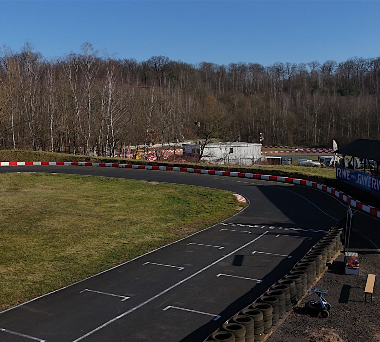 Pitbike Trackday by Raceworld Kerpen Manheim Fahrtraining