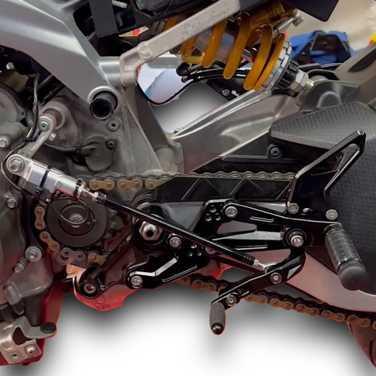 2Wheels Company Fußrastenanlage Aprilia RS660 Tuono660 2021+