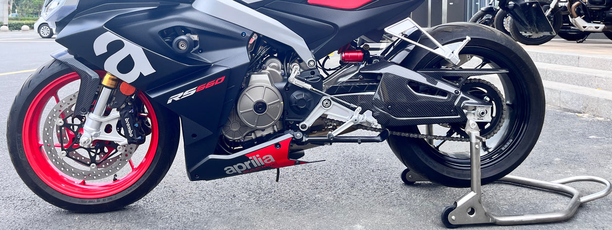 Swingarm cover+chain guard swingarm protector carbon Aprilia RS660 2021-2024/ Tuono 660 2021-2024
