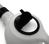 Füllkanne Messbecher 1-5 Liter mit Flex-Auslaufrohr & Deckel – Benzin- und Ölfest | 2Wheels Company